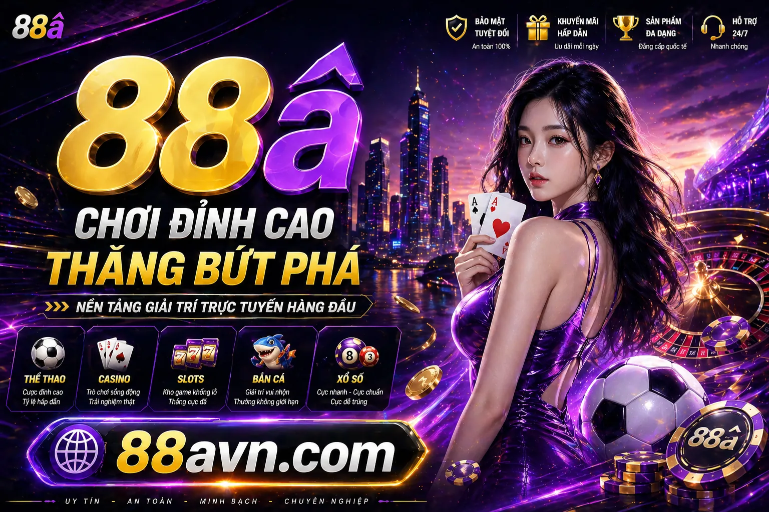 Trận đấu đá gà kịch tính với khán giả đông đảo